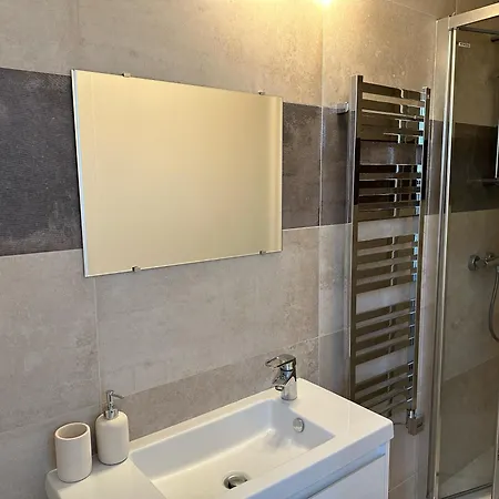 Niche En Centre-ville Saint-Germain-en-Laye