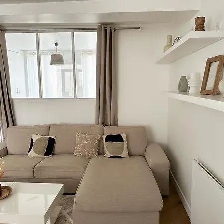 Niche En Centre-ville Apartment Saint-Germain-en-Laye